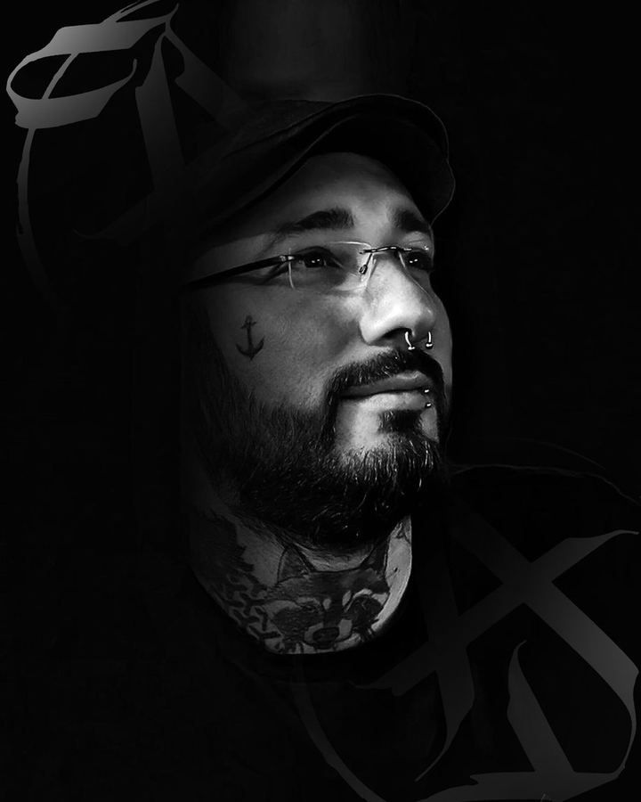 Alexander Dietel, Tätowierer im Alexo Tattoo Atelier